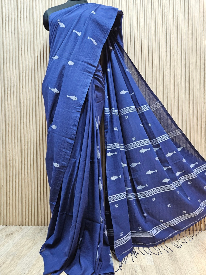 Muslin Cotton Jamdani Saree by Balaram Saha – Navy Blue & White Elegance Balaram Saha