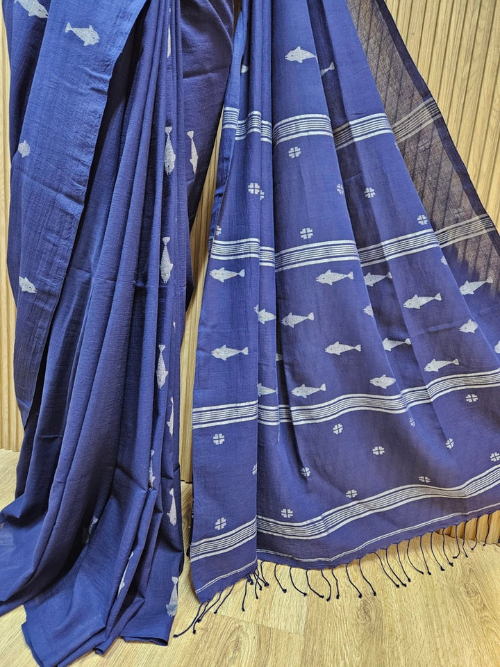 Muslin Cotton Jamdani Saree by Balaram Saha – Navy Blue & White Elegance Balaram Saha