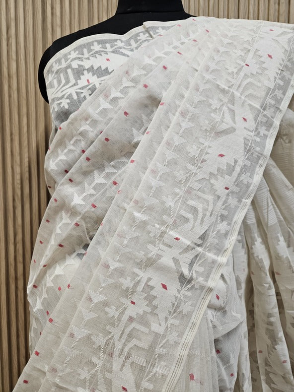 Off White Handwoven Bangladesh Cotton Jamdani Saree Balaram Saha