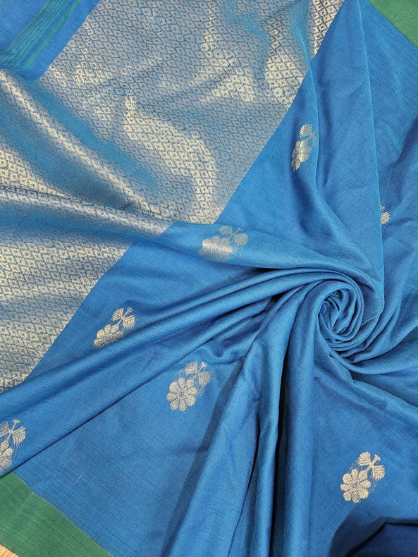 Handloom Heaven: Balaram Saha's Blue & Green Premium Handloom Cotton Saree (handloom saree, cotton saree, handloom cotton saree, balaram saha online, handloom sarees, balaram saha handloom saree store photos, balaram saha handloom saree store, cotton handloom saree, bengal handloom sarees, pure cotton, cotton saree for women, cotton saree online)