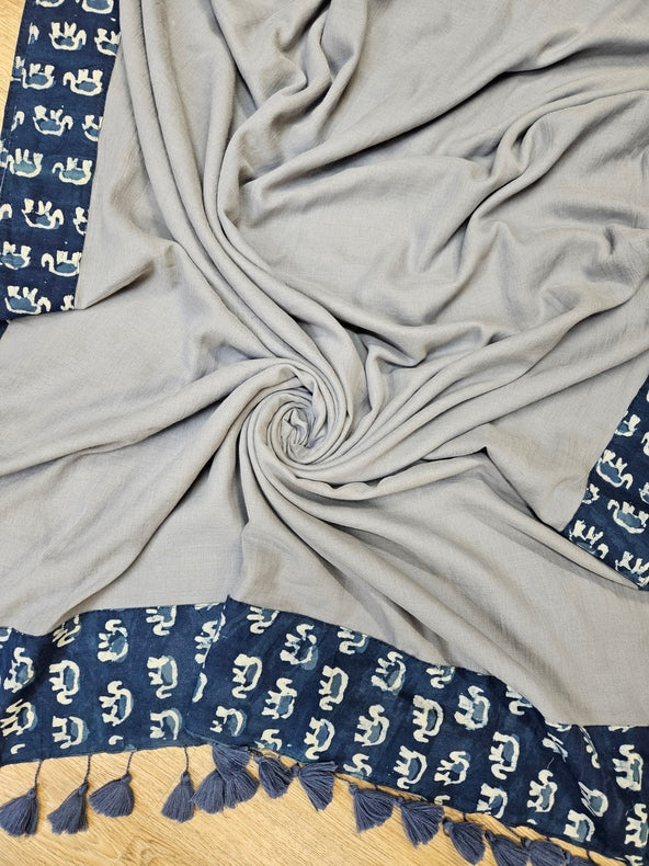 Gery & Blue Handloom Mul Cotton Saree With Aplik Printed Border Balaram Saha