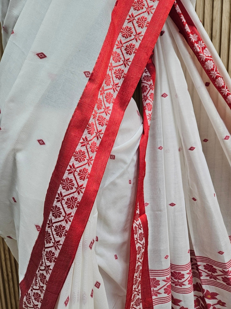Soft Cotton Blend  White & Red Handloom Saree Balaram Saha