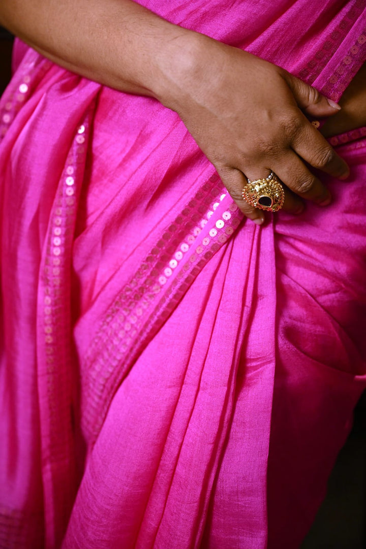 Balaram Saha: Exquisite Handloom Pure Silk Saree with Sequin Woven Elegance Balaram Saha