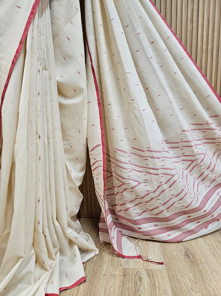 Off White Soft Handloom Handwoven Tussar Silk Jamdani Saree Balaram Saha