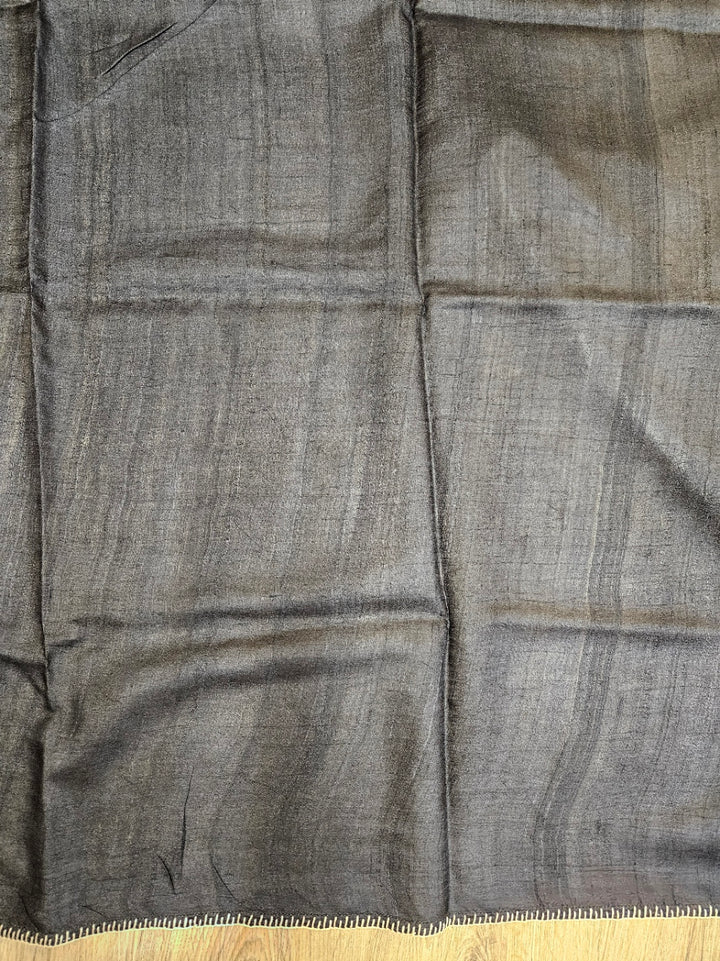 Beige & Black Tussar Silk Saree by Balaram Saha: Embrace Natural Beauty - Balaram Saha