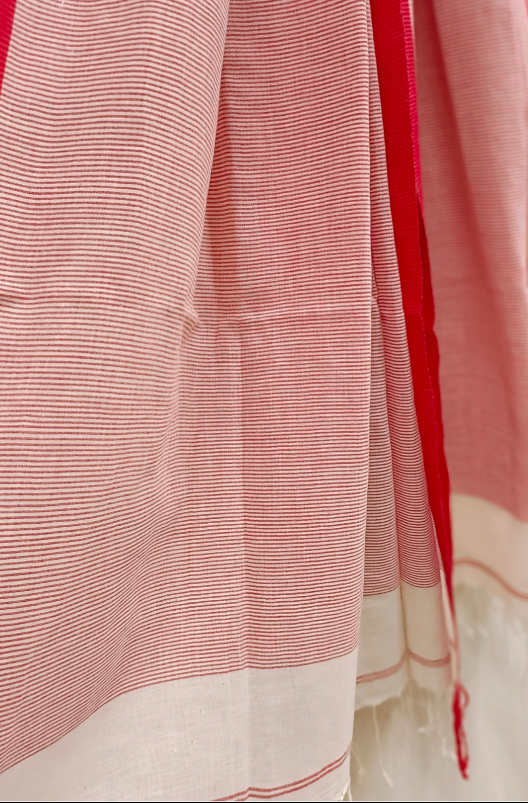 White Red & Soft handloom Cotton Jamdani Dupatta Balaram Saha