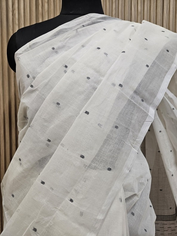 White and Black Traditional Handwoven Cotton Jamdani Saree Balaram Saha