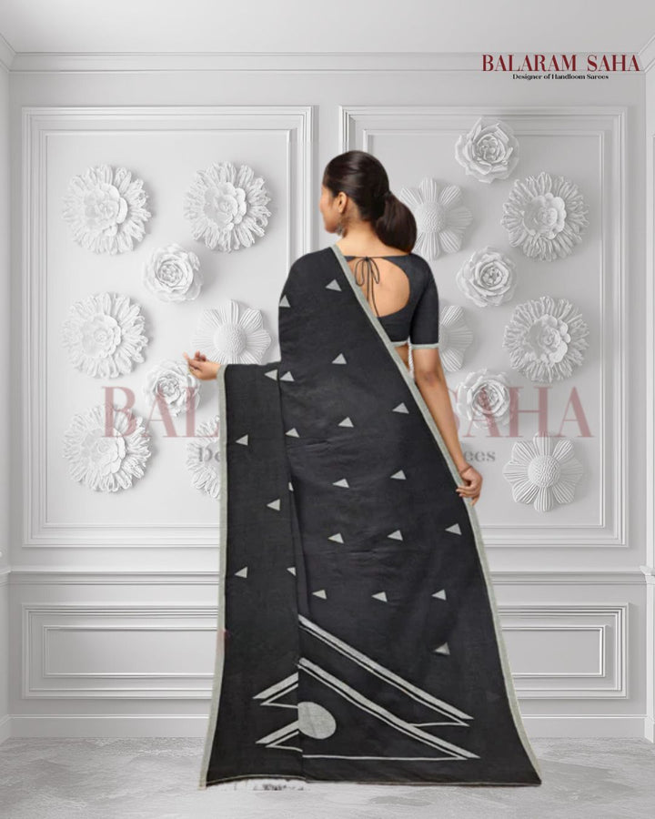 Handspun Cotton Perfection: Black & White Jamdani Saree with White Motifs by Balaram Saha - (handloom saree, jamdani saree, jamdani sarees, cotton jamdani saree, jamdani cotton saree, handloom cotton saree, balaram saha online, jamdani saree online, soft jamdani saree)     https://www.samsung.com/in/