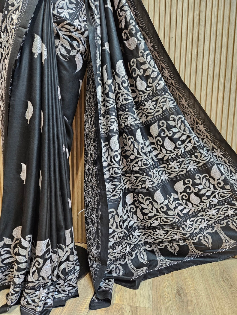 Pure Katan Magic: White & Green Kantha Silk Saree by Balaram Saha Balaram Saha
