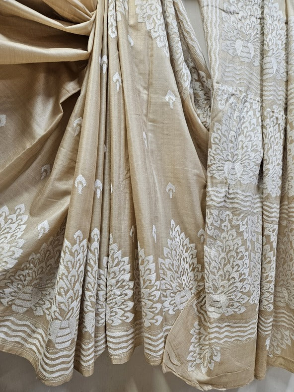 Cream & White Handloom Tussar with Kantha Charm By Balaram Saha Balaram Saha