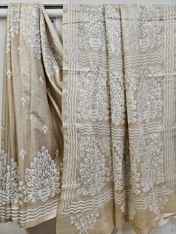 Cream & White Handloom Tussar with Kantha Charm By Balaram Saha Balaram Saha