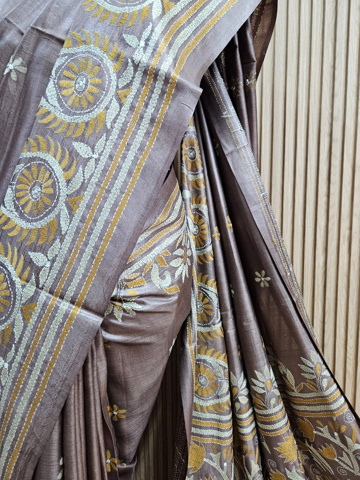 Discover the Timeless Elegance of this Exquisite Tussar Kantha Silk Saree Balaram Saha