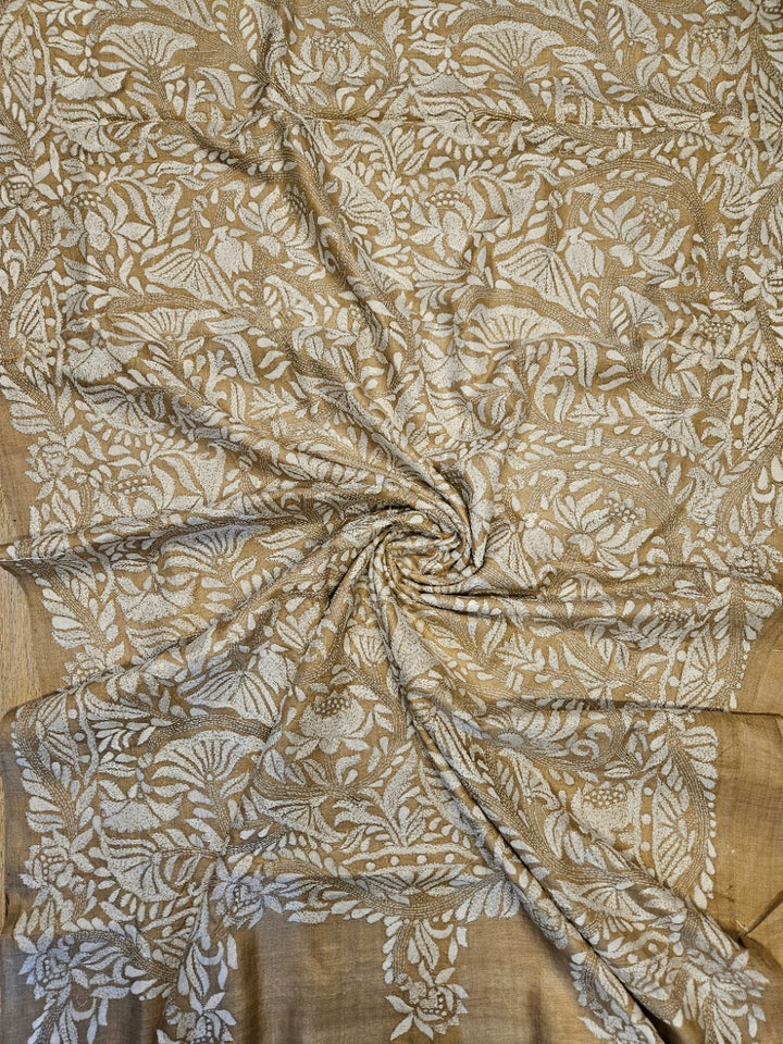 Cream Color Handloom Gachhi Tussar Saree with Handstitch by Balaram Saha Balaram Saha