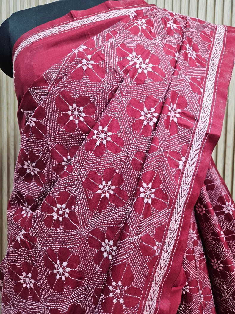 Balaram Saha Beige & White Beauty: Pure Silk Handstitch Kantha Saree Balaram Saha