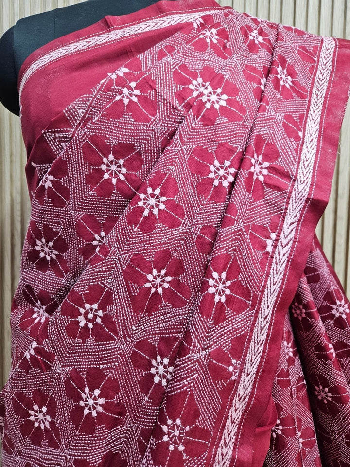 Balaram Saha Beige & White Beauty: Pure Silk Handstitch Kantha Saree Balaram Saha