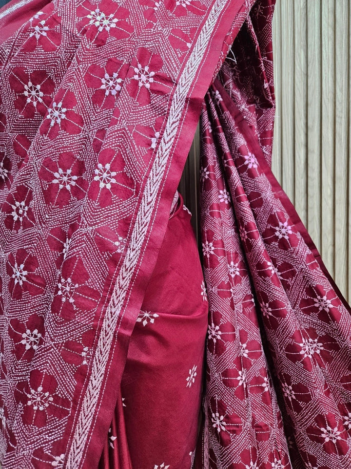 Balaram Saha Beige & White Beauty: Pure Silk Handstitch Kantha Saree Balaram Saha