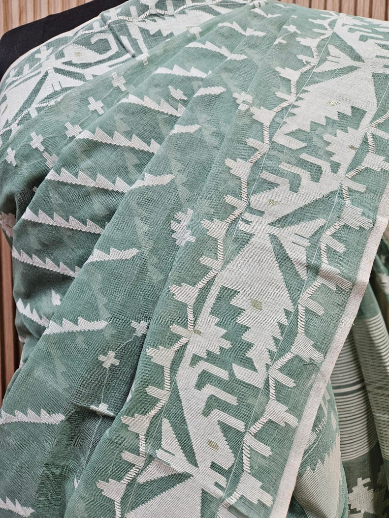 Light Gree & White Pure Cotton Handwoven Traditional Bangladeshi Jamdani Saree Balaram Saha