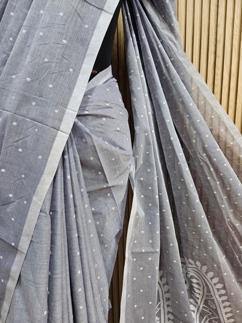 Discover the Timeless Elegance of this Grey & White Handwoven Cotton Jamdani Saree Balaram Saha