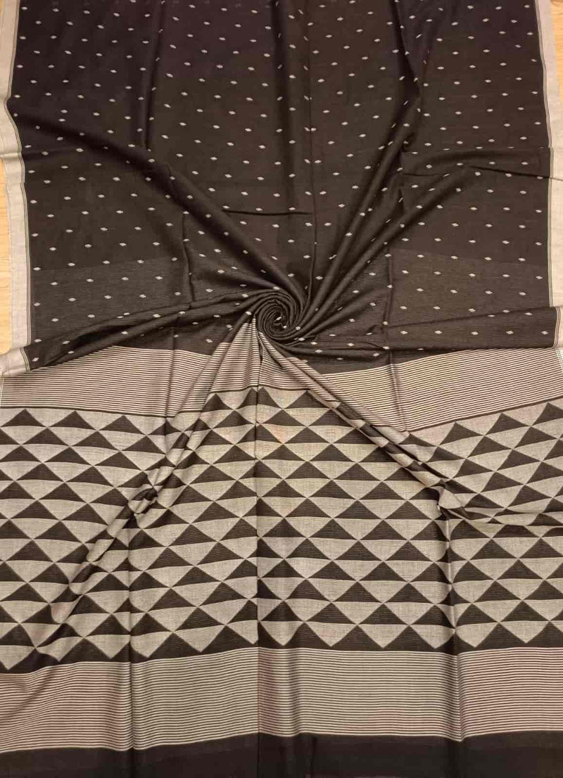 Handwoven Black & White Cotton Jamdani Saree - By Balaram Saha  - (jamdani saree, jamdani sarees, cotton jamdani saree, jamdani cotton saree, handloom cotton saree, balaram saha online, jamdani saree online, soft jamdani saree)
https://www.slideshare.net/