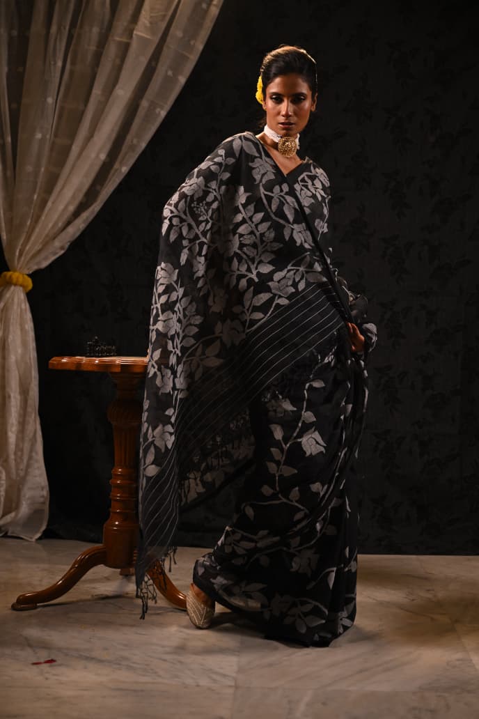Master weave: Balaram Saha's Black & White Handwoven Cotton Jamdani Saree Balaram Saha