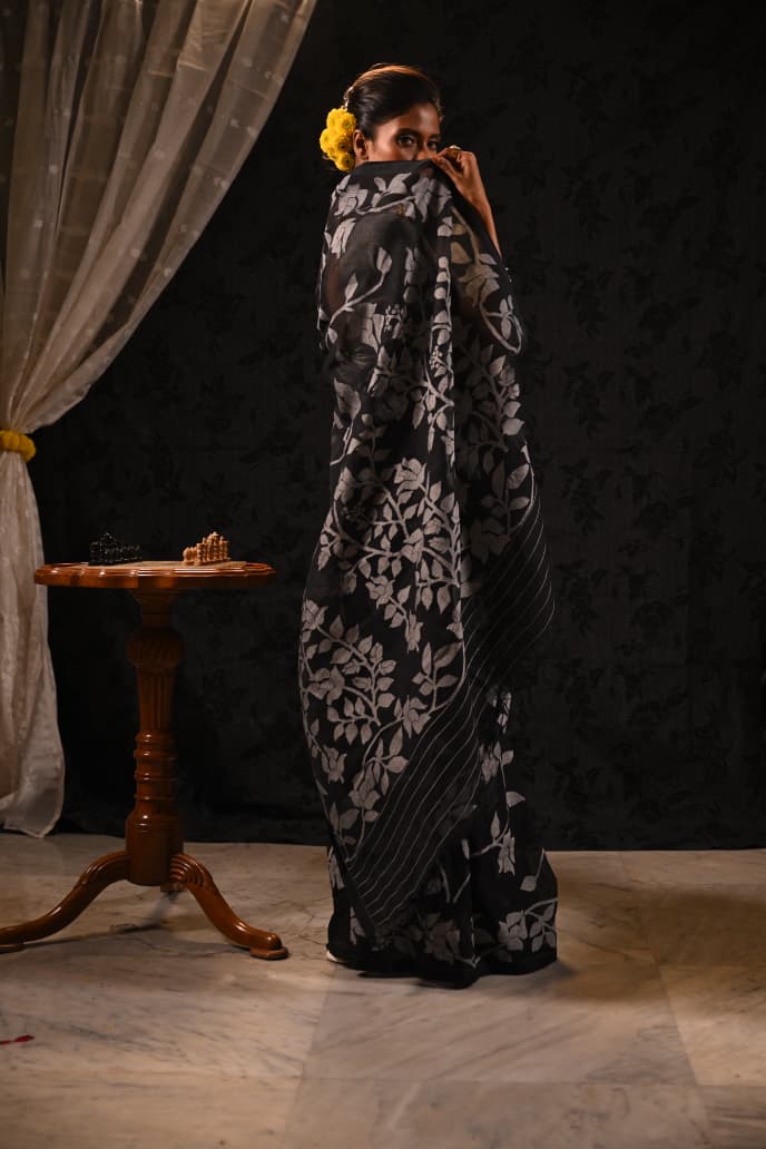 Master weave: Balaram Saha's Black & White Handwoven Cotton Jamdani Saree Balaram Saha