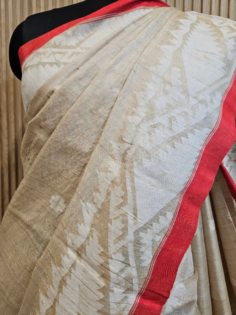 Beige & White Handwoven Gachhi Tussar Silk traditional Jamdani Saree Balaram Saha