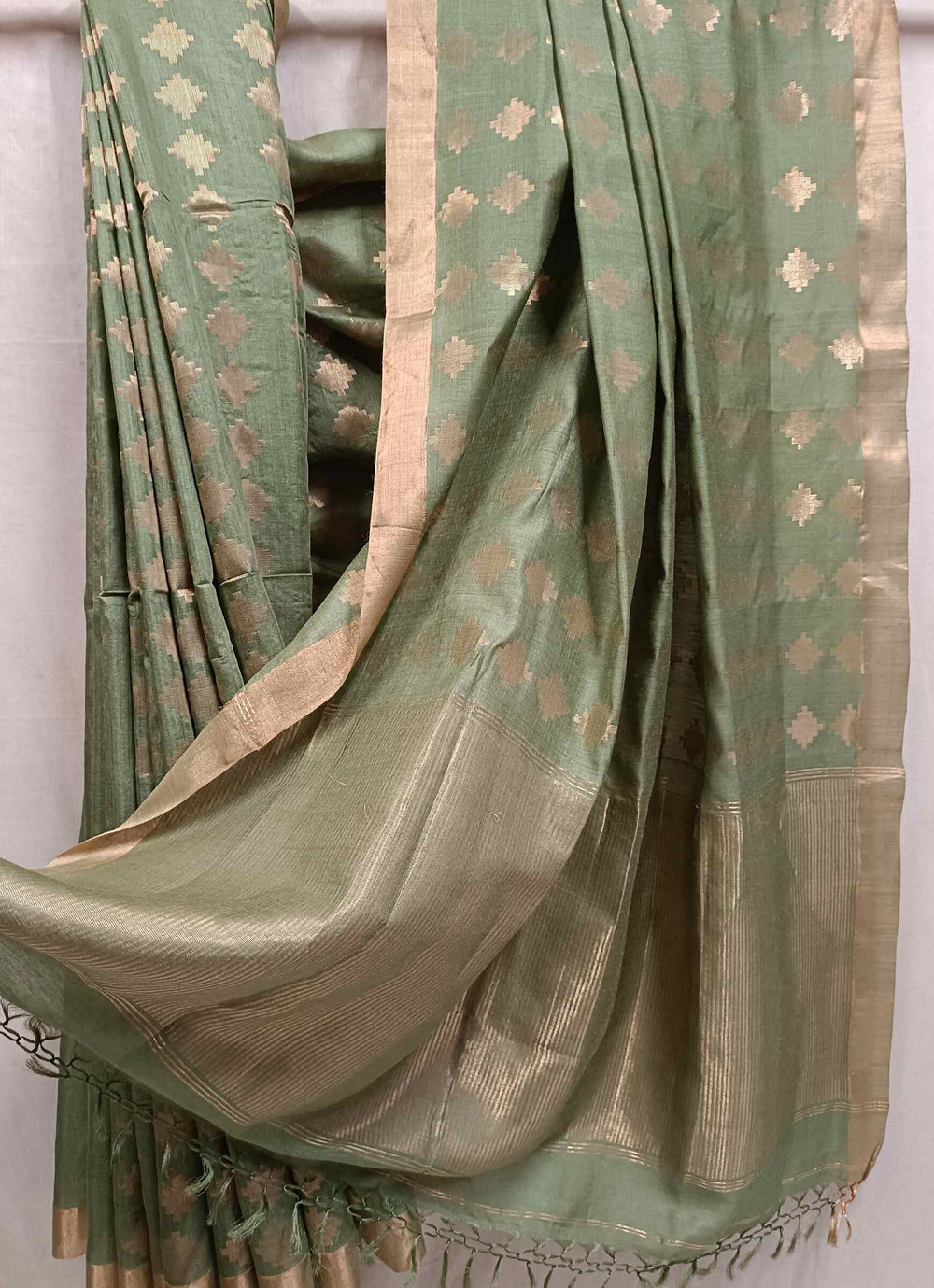 Green & Gold Zari Woven Soft Handloom Tussar Silk Saree Balaram Saha