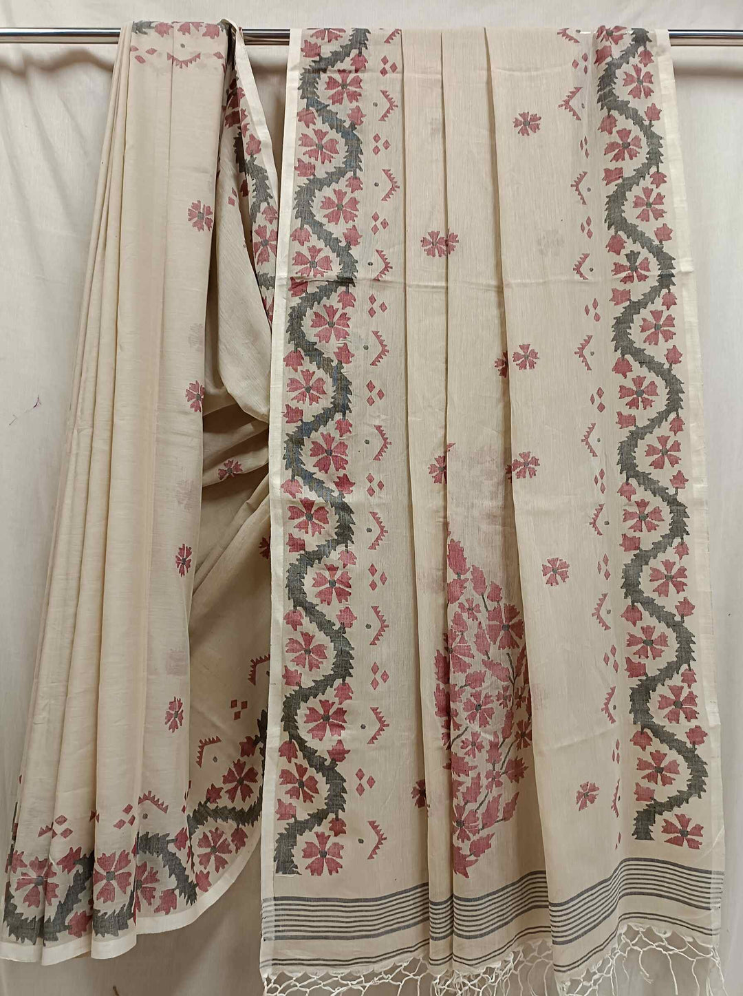 Beige Soft Handloom Handwoven Cotton Jamdani saree Balaram Saha