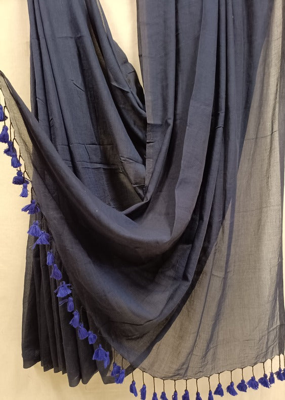 Drape yourself in the epitome of sophistication with our Handloom Mull Cotton Saree(Navy) Balaram Saha