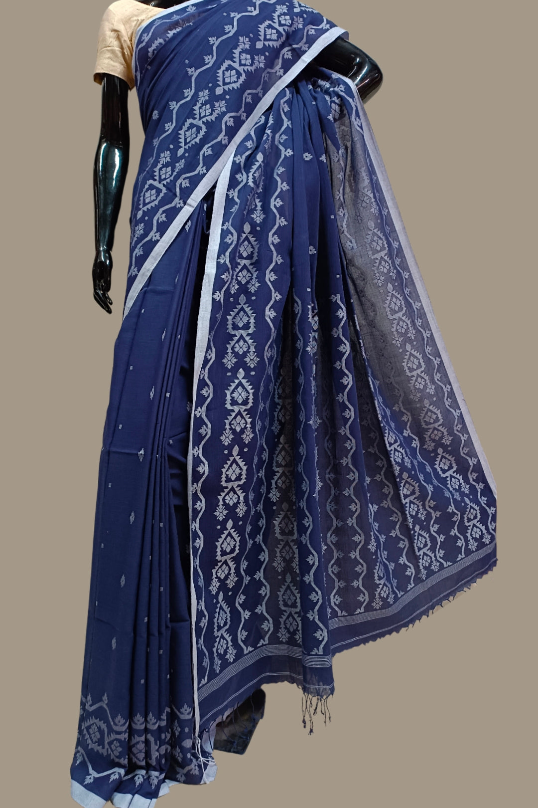Indigo Handloom Handspun Handwoven Jamdani Saree (handloom saree, jamdani saree, jamdani sarees, cotton jamdani saree, jamdani cotton saree, handloom cotton saree, balaram saha online, jamdani saree online, soft jamdani saree, dhakai jamdani saree, dhakai jamdani sarees, Jamdani Border Saree, balaram saha handloom saree store photos)    https://www.lavanguardia.com/