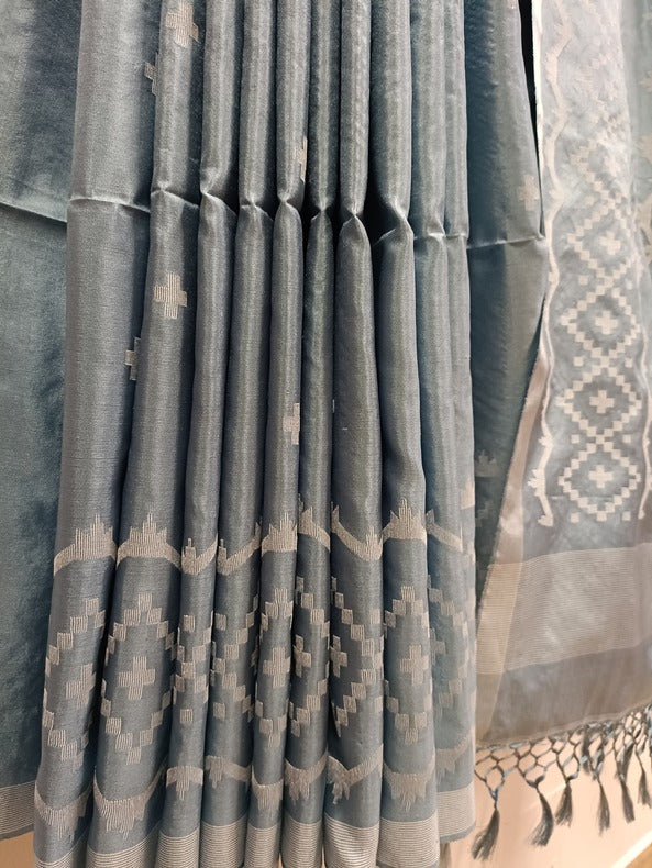Light Blue & White Handloom Katan Silk Handwoven Jamdani Saree - Balaram Saha  - (handloom saree, handloom sarees, jamdani saree, silk saree, handloom silk saree, balaram saha online, silk sarees, silk handloom saree, bengal handloom sarees, pure silk, silk saree online, bengali silk saree, katan silk)   https://draft.blogger.com/about/?bpli=1