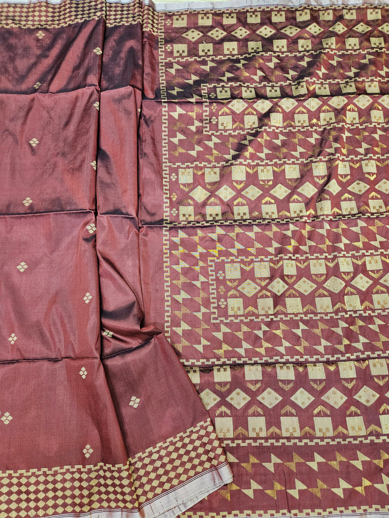 Maroon & Beige Handwoven Premium Katan Silk Jamdani Saree (jamdani saree, jamdani sarees, cotton jamdani saree, jamdani cotton saree, handloom cotton saree, balaram saha online, jamdani saree online, soft jamdani saree, katan silk, silk saree)   https://vimeo.com/