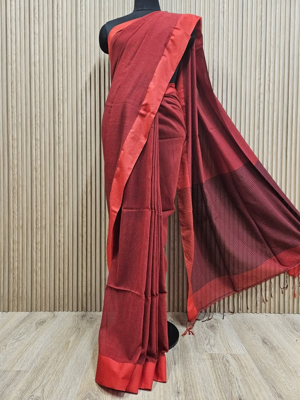 
Maroon & Black Soft Handloom Cotton Saree - ((handloom saree, cotton saree, handloom cotton saree, balaram saha online, handloom sarees, balaram saha handloom saree store photos, balaram saha handloom saree store, cotton handloom saree, bengal handloom sarees, pure cotton, Zari border, handloom cotton saree with zari border, soft cotton saree with zari border, cotton saree for women, cotton saree online)
)