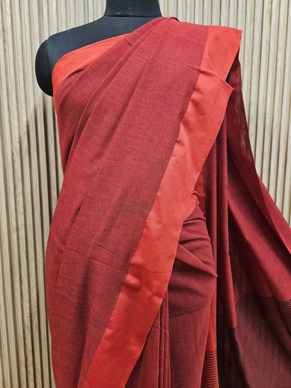 
Maroon & Black Soft Handloom Cotton Saree - ((handloom saree, cotton saree, handloom cotton saree, balaram saha online, handloom sarees, balaram saha handloom saree store photos, balaram saha handloom saree store, cotton handloom saree, bengal handloom sarees, pure cotton, Zari border, handloom cotton saree with zari border, soft cotton saree with zari border, cotton saree for women, cotton saree online)
)