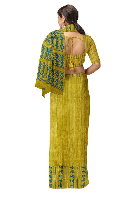 Mustard Yellow & Green Magic: Handloom Matka Silk Saree by Balaram Saha (handloom saree, silk saree, handloom silk saree, balaram saha online, silk sarees, balaram saha handloom saree store, silk handloom saree, bengal handloom sarees, pure silk, matka silk saree, matka silk, silk saree online)   https://www.pearltrees.com/