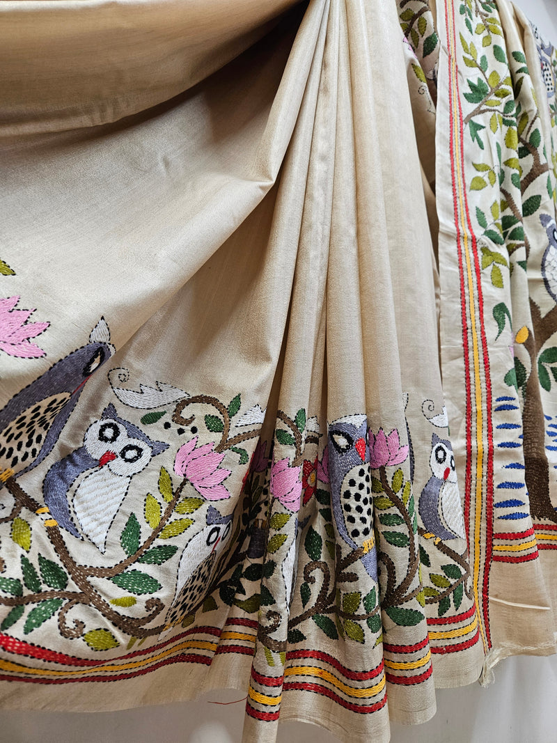 Nature's Artistry: Hand-Stitched Multicolor Owl on Kantha Tussar Silk Saree (handloom saree, silk saree, handloom silk saree, balaram saha online, silk sarees, balaram saha handloom saree store photos, balaram saha handloom saree store, silk handloom saree, bengal handloom sarees, pure silk, tussar silk saree, tussar silk)