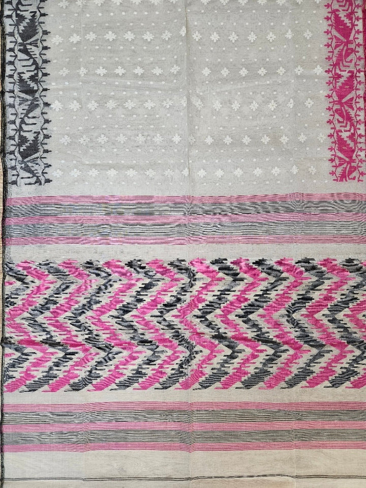 Balaram Saha's Handwoven Off-White Cotton Dhakai Saree: A Touch of Ganga - Jamuna Balaram Saha