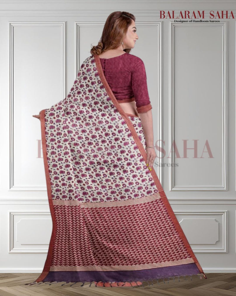 Off-White & Magenta Premium Handloom Soft Cotton Saree By Balaram Saha - (handloom saree, cotton saree, handloom cotton saree, balaram saha online, handloom sarees, cotton handloom saree, bengal handloom sarees, pure cotton, cotton saree for women, cotton saree online)
