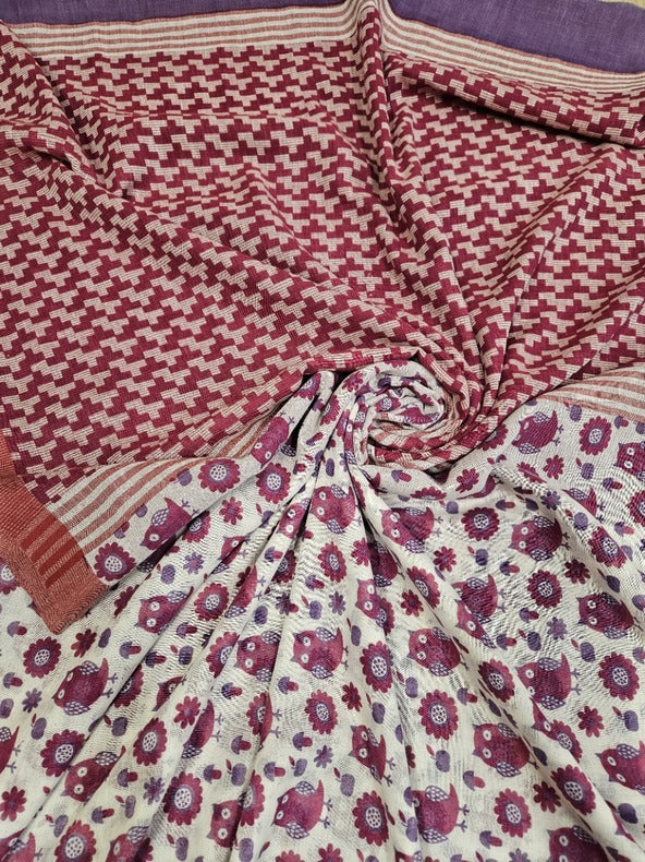 Off-White & Magenta Premium Handloom Soft Cotton Saree By Balaram Saha - (handloom saree, cotton saree, handloom cotton saree, balaram saha online, handloom sarees, cotton handloom saree, bengal handloom sarees, pure cotton, cotton saree for women, cotton saree online)
