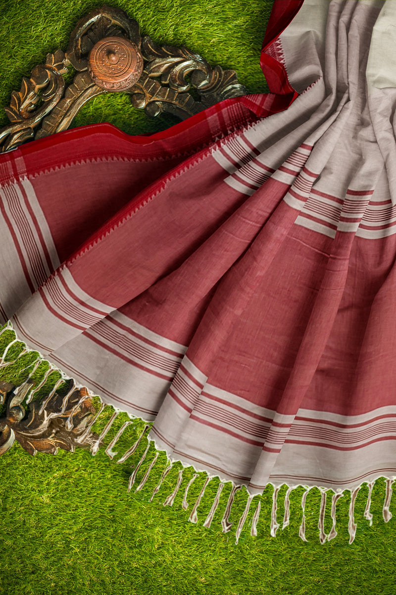 Off-White & Red Handloom Fine Cotton Saree With Black Border Of Balaram Saha Balaram Saha