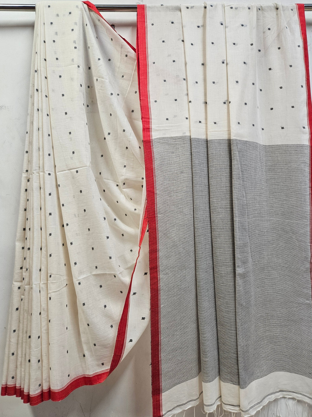 Off-White Red & Black Handloom Handspun Cotton jamdani Saree Balaram Saha