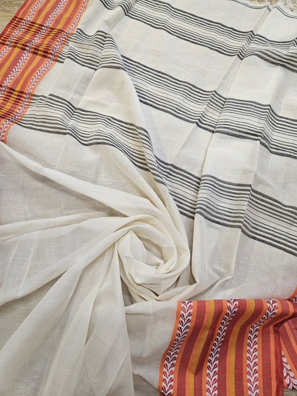 Off-White & Red Soft Handloom Cotton Saree With Contrast Woven Border by Balaram Saha - (handloom saree, cotton sarees, handloom cotton saree, balaram saha online, handloom sarees, latest handloom cotton sarees, pure handloom cotton sarees, cotton handloom saree, kolkata cotton saree, pure cotton, white cotton saree, cotton saree online, khadi cotton saree, cotton saree collection, bangladeshi cotton saree, saree cotton saree, bengal cotton sarees in Kolkata, bengali cotton saree, cotton saree with border)
