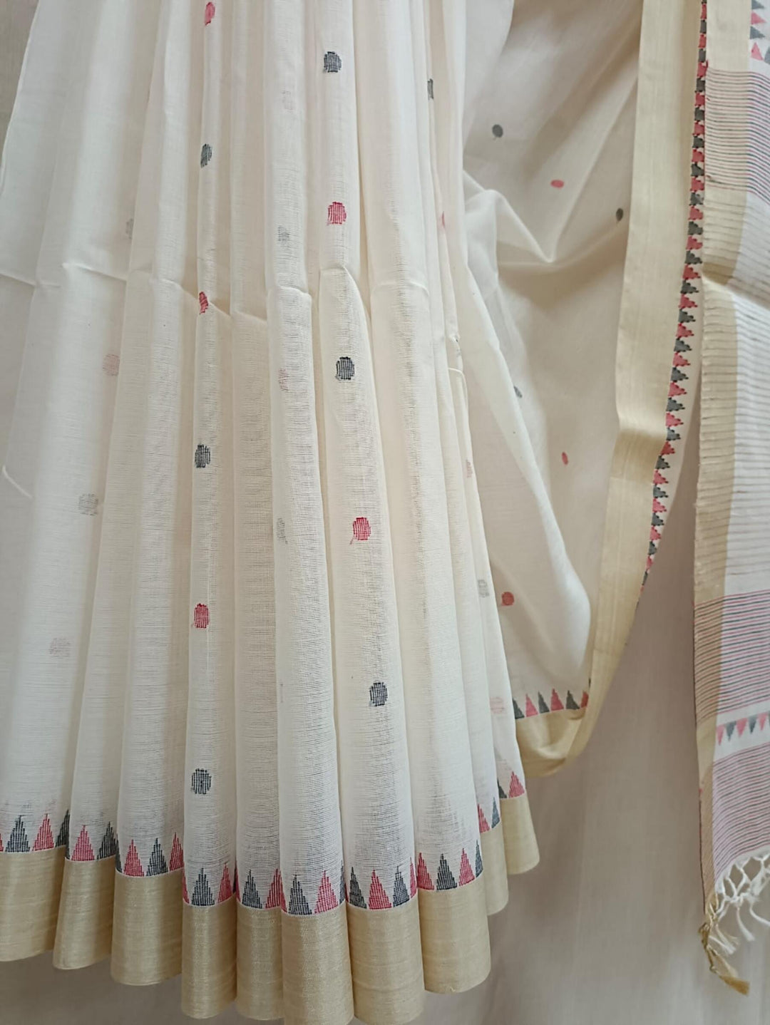 Off-White Fine Handloom Cotton Handwoven Jamdani Saree Balaram Saha