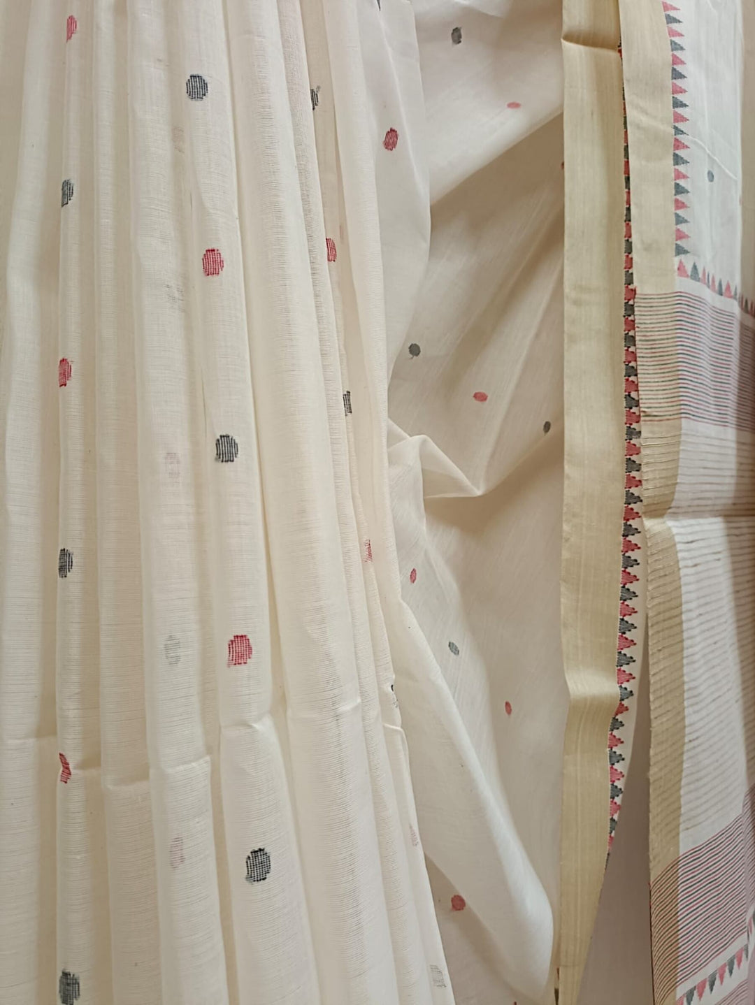 Off-White Fine Handloom Cotton Handwoven Jamdani Saree Balaram Saha