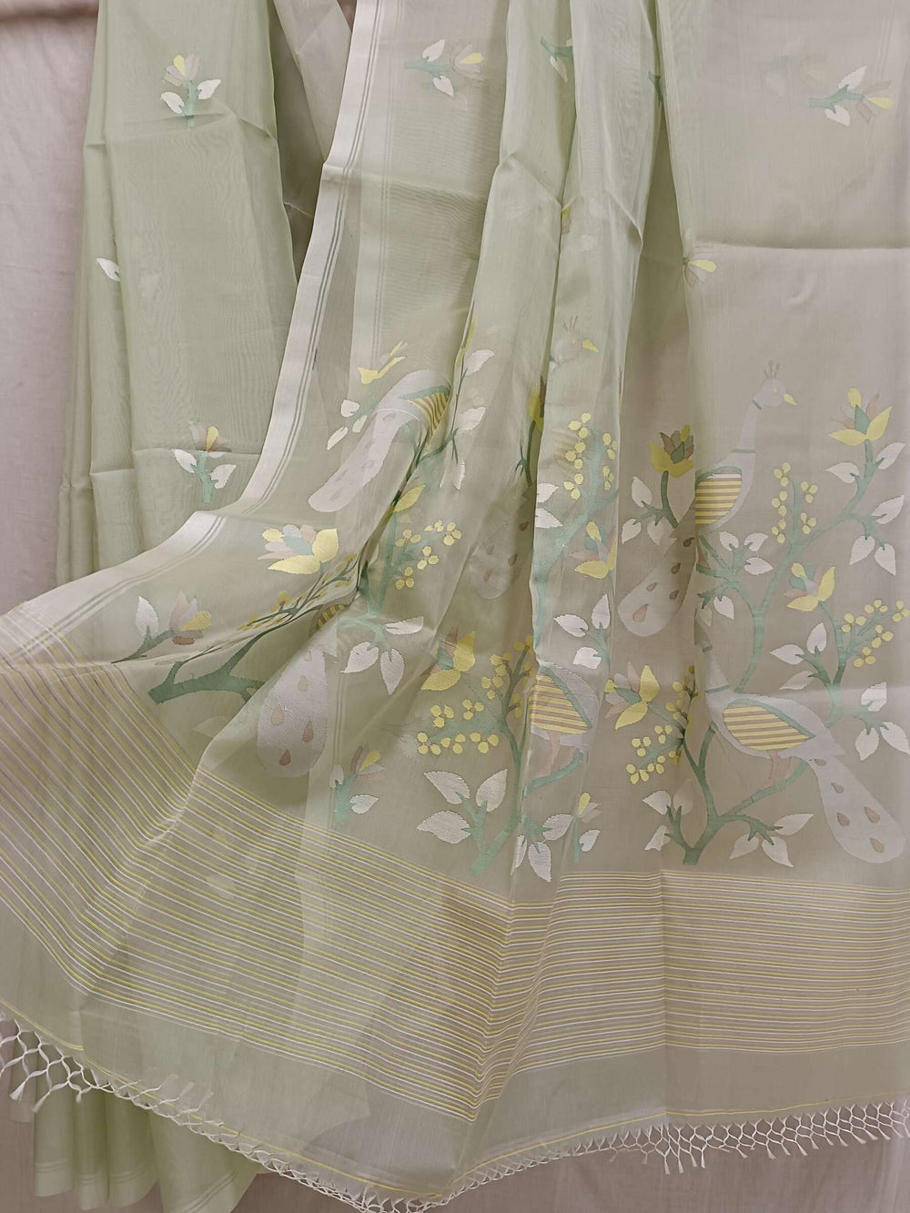 Light Green Fine Quality Handwoven Muslin Silk Jamdani Saree Balaram Saha