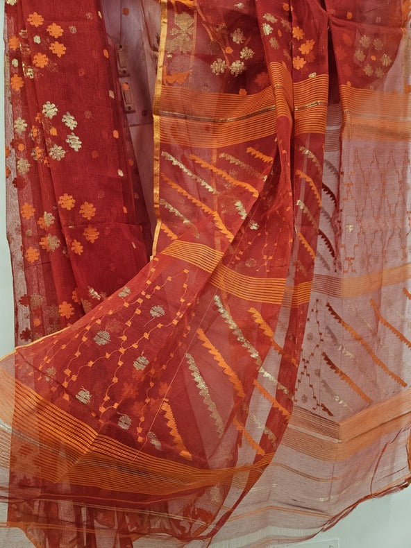 Red and Orange Handwoven Bangladesh Silk Jamdani Saree by Balaram Saha - (silk saree, silk jamdani saree, jamdani saree, jamdani sarees, cotton jamdani saree, jamdani cotton saree, balaram saha online, jamdani saree online, soft jamdani saree)   https://www.4shared.com/