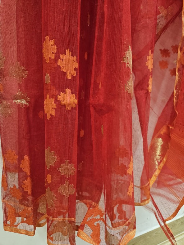 Red and Orange Handwoven Bangladesh Silk Jamdani Saree by Balaram Saha - (silk saree, silk jamdani saree, jamdani saree, jamdani sarees, cotton jamdani saree, jamdani cotton saree, balaram saha online, jamdani saree online, soft jamdani saree)
