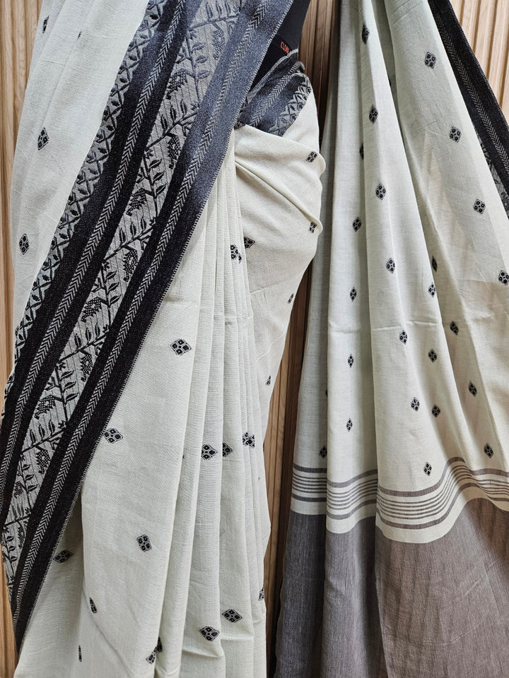 Dusty Green | Drape yourself in Timeless Elegance With this Exquisite Handloom Cotton Saree Balaram Saha