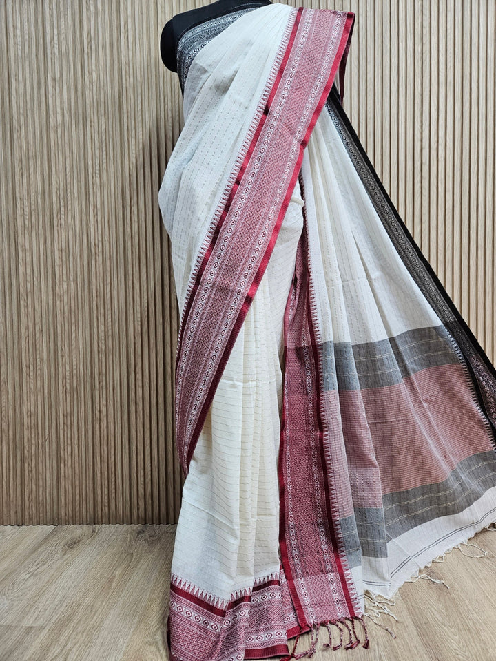 Off-White | Elevate your Everyday Elegance with this Exquisite Handloom Cotton Saree Balaram Saha