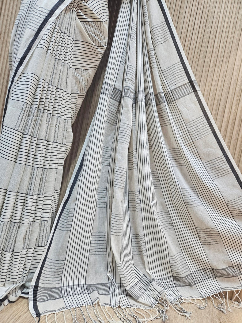 White & Black Premium Handloom Cotton Ckecks Saree Balaram Saha